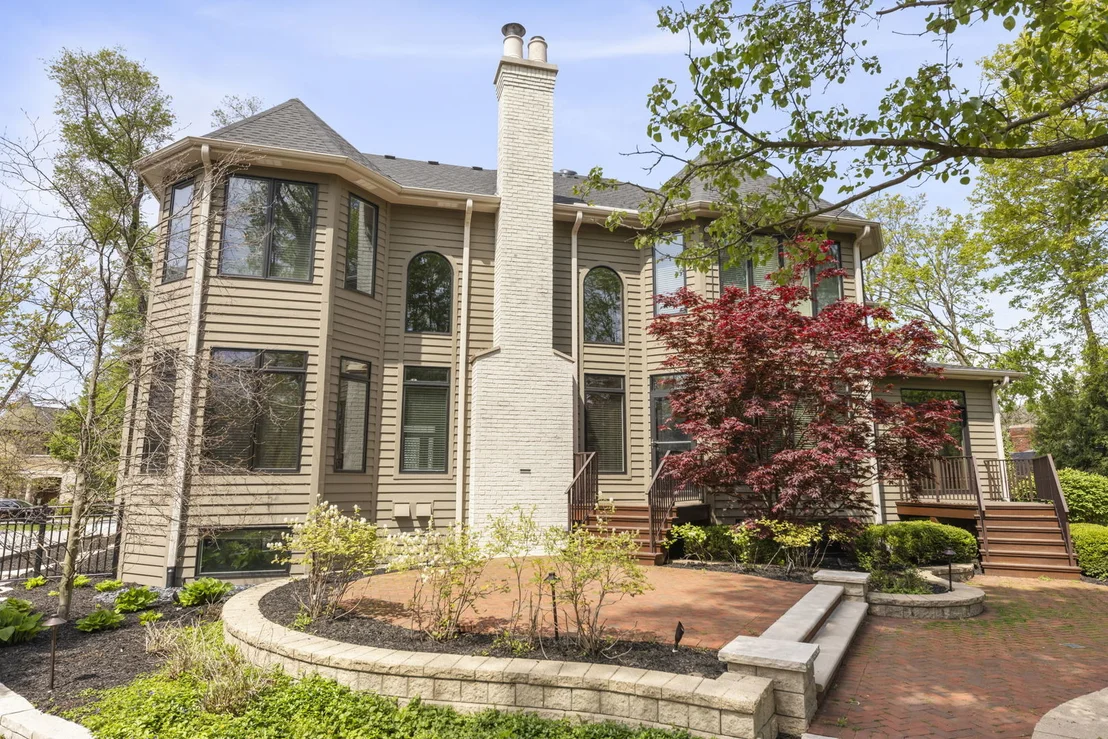 Photo of 1046 Sylvan Circle