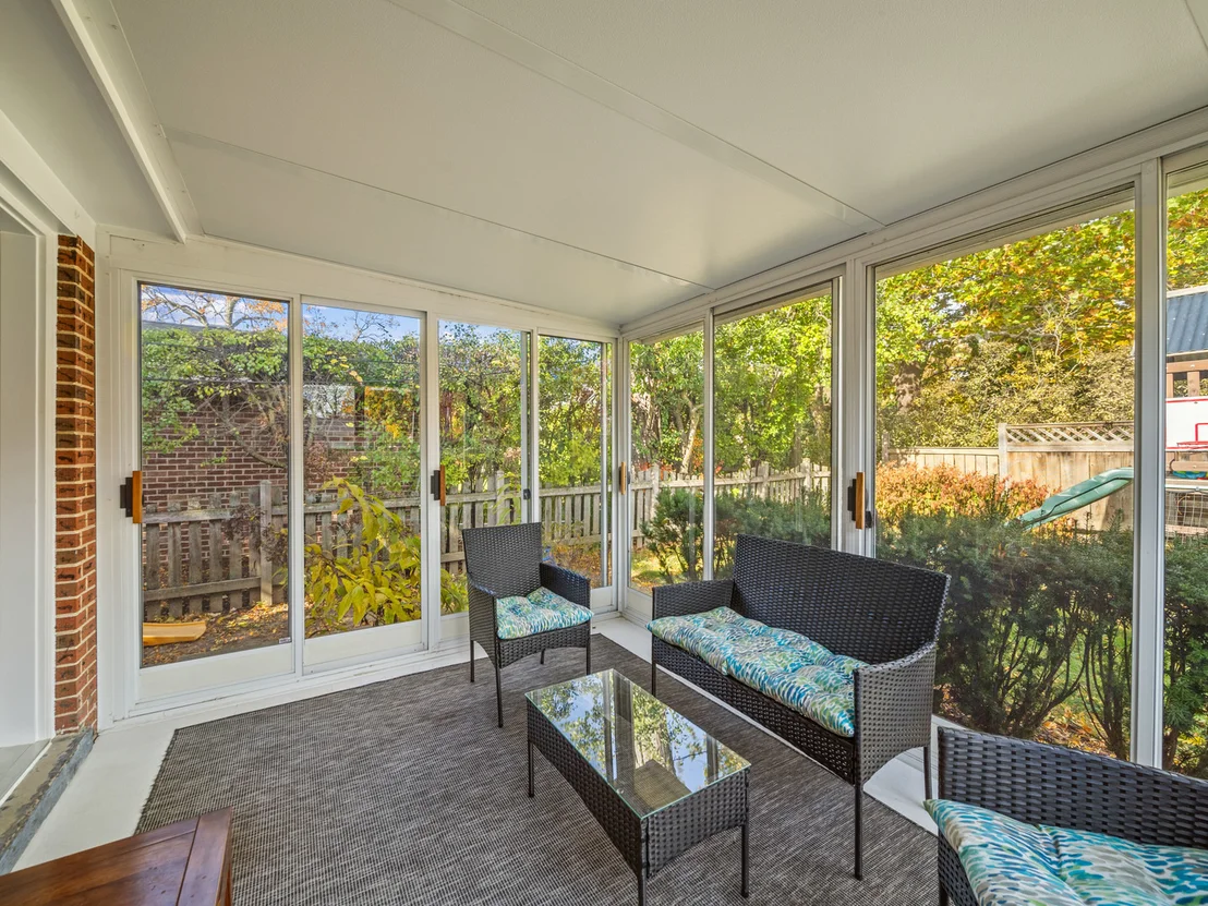 Photo of 1100 Raleigh Road