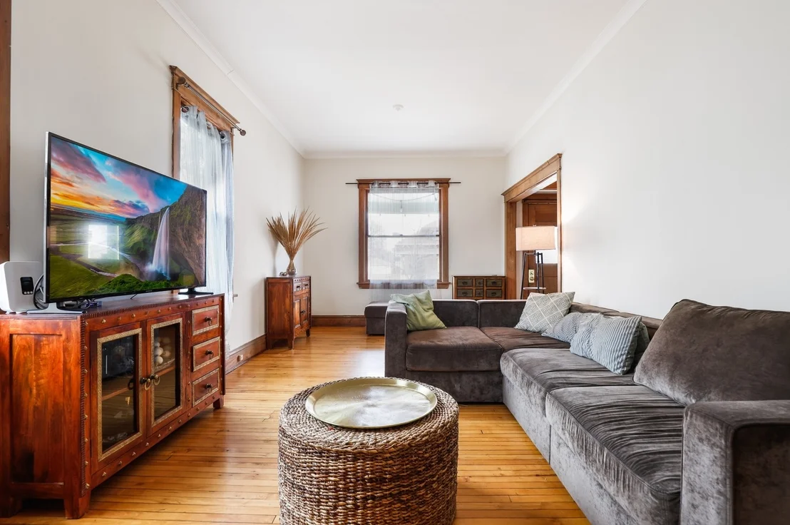 Photo of 1648 W 100th Street
