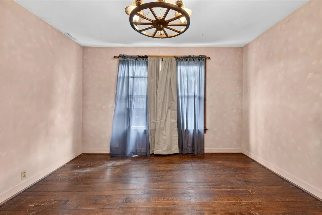 Photo of 310 Snow Street