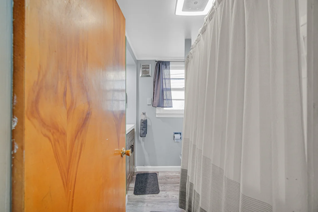 Photo of 909 Pershing Drive