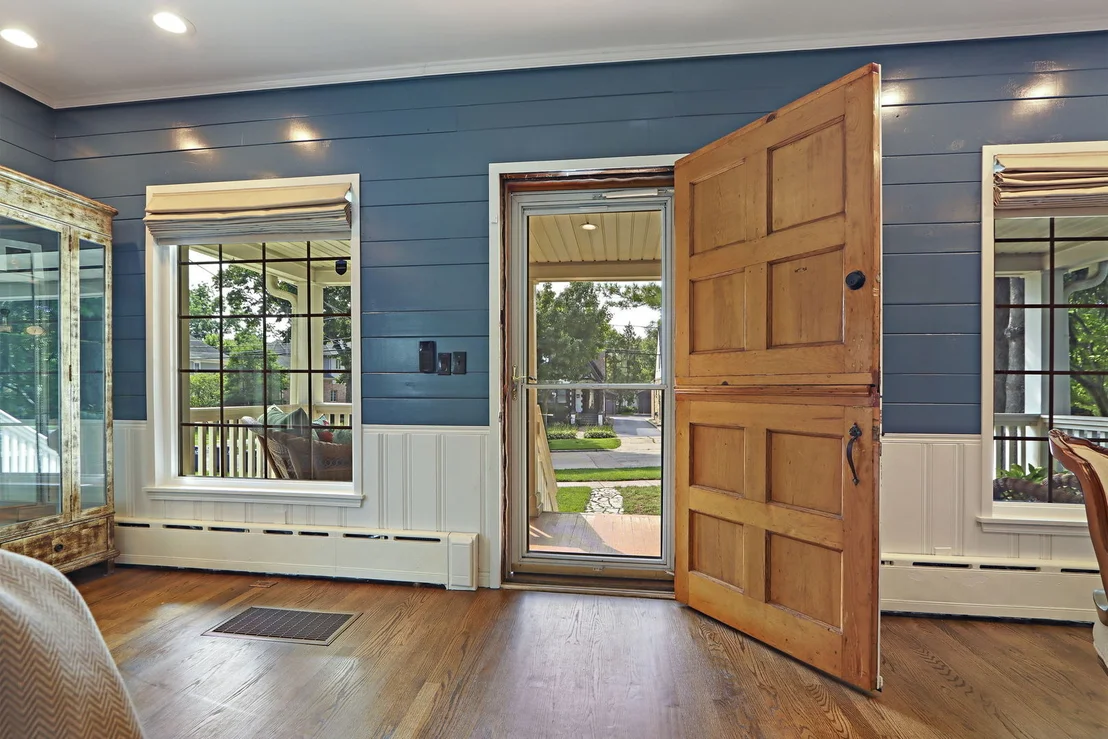 Photo of 943 Forest Avenue