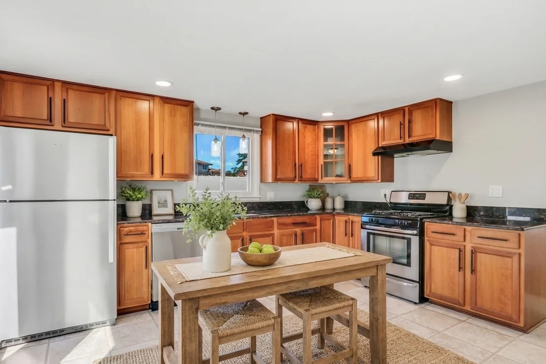 Photo of 1430 W Jo Ann Lane