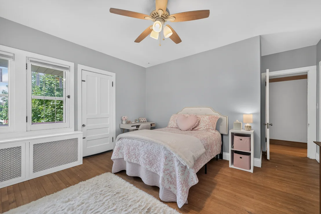 Photo of 729 W Downer Place