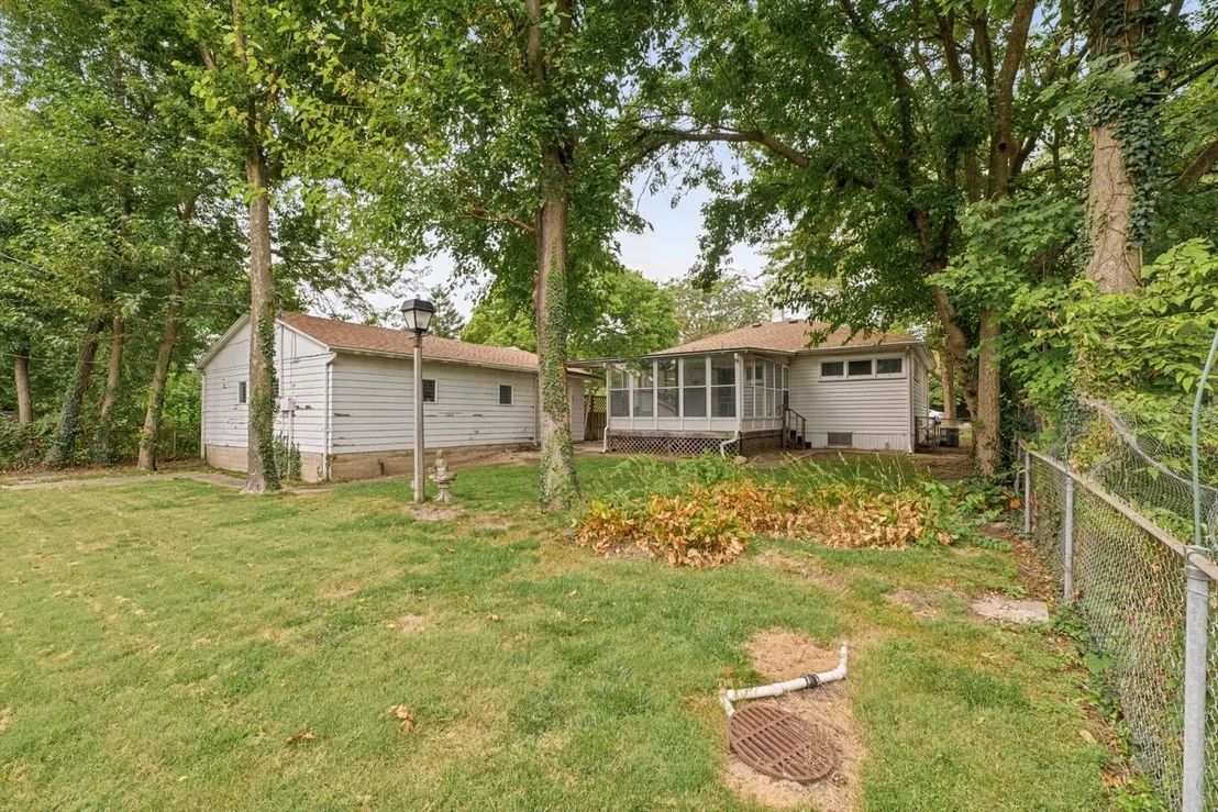 Photo of 705 Dover Place