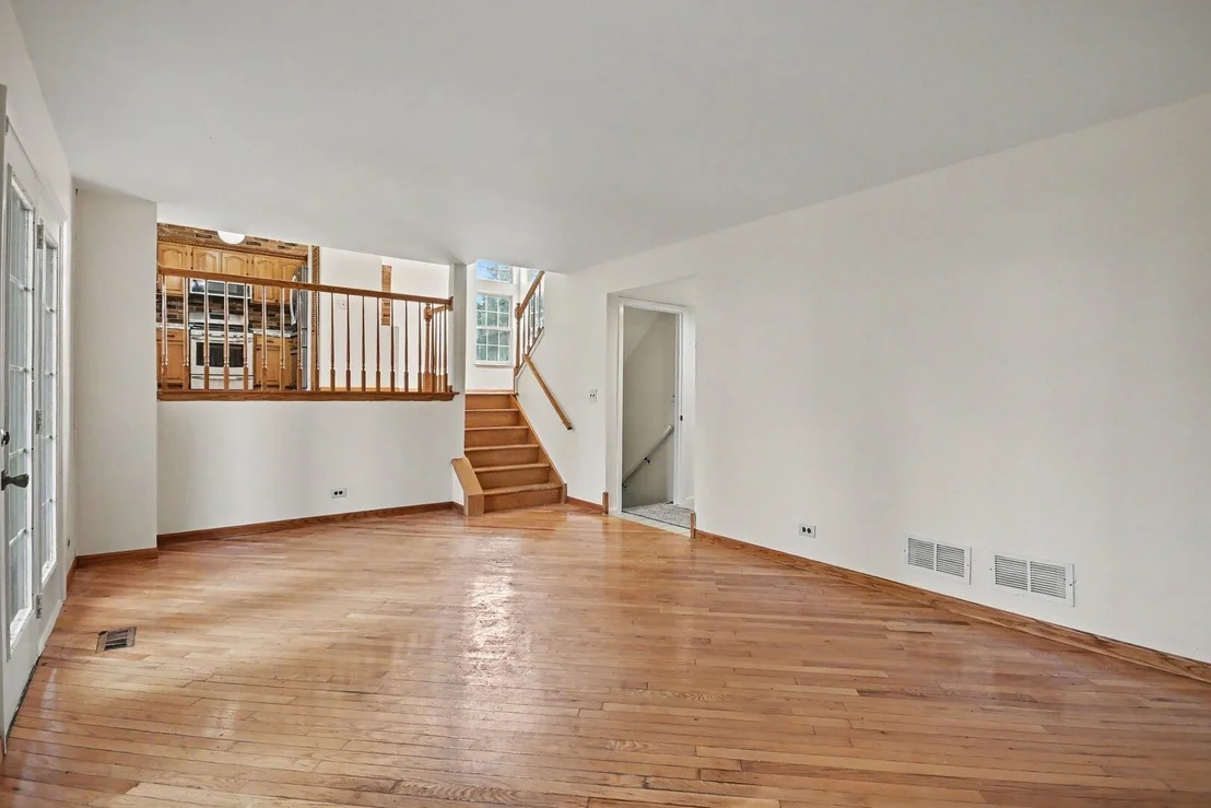 Photo of 1457 Beaumont Circle