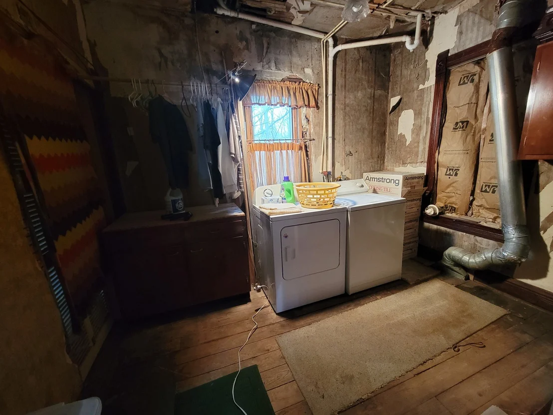 Photo of 408 E 4th Street