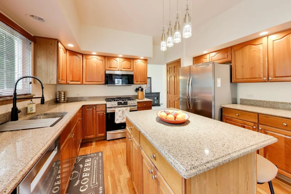 Photo of 435 Oak Grove Circle