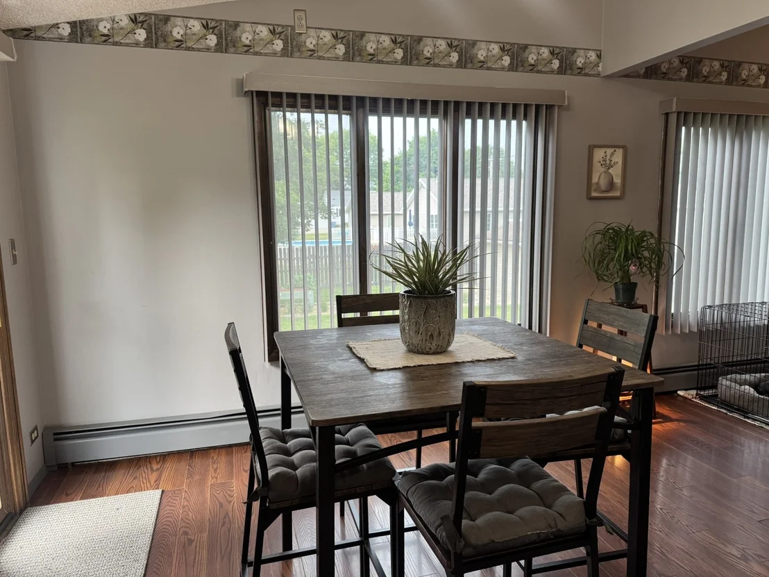 Photo of 209 N Steele Street