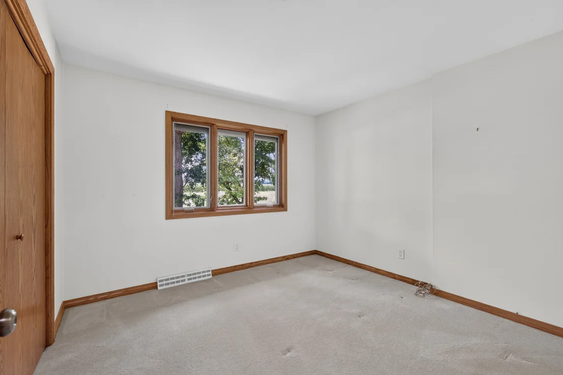 Photo of 5 N Acres Drive