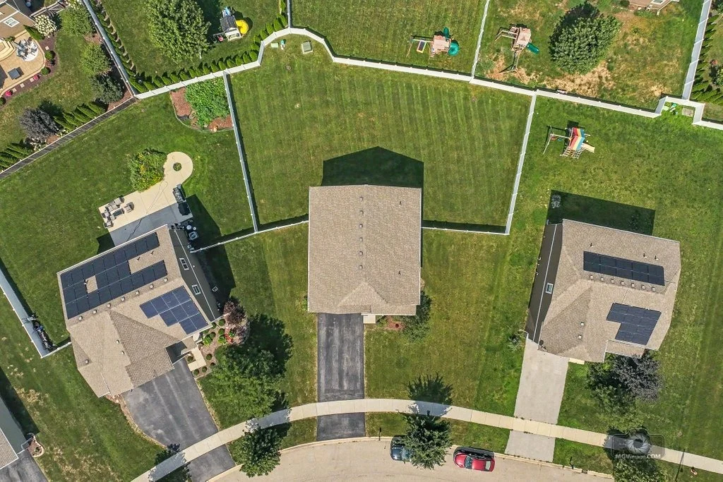 Photo of 25450 W Ryan Lane