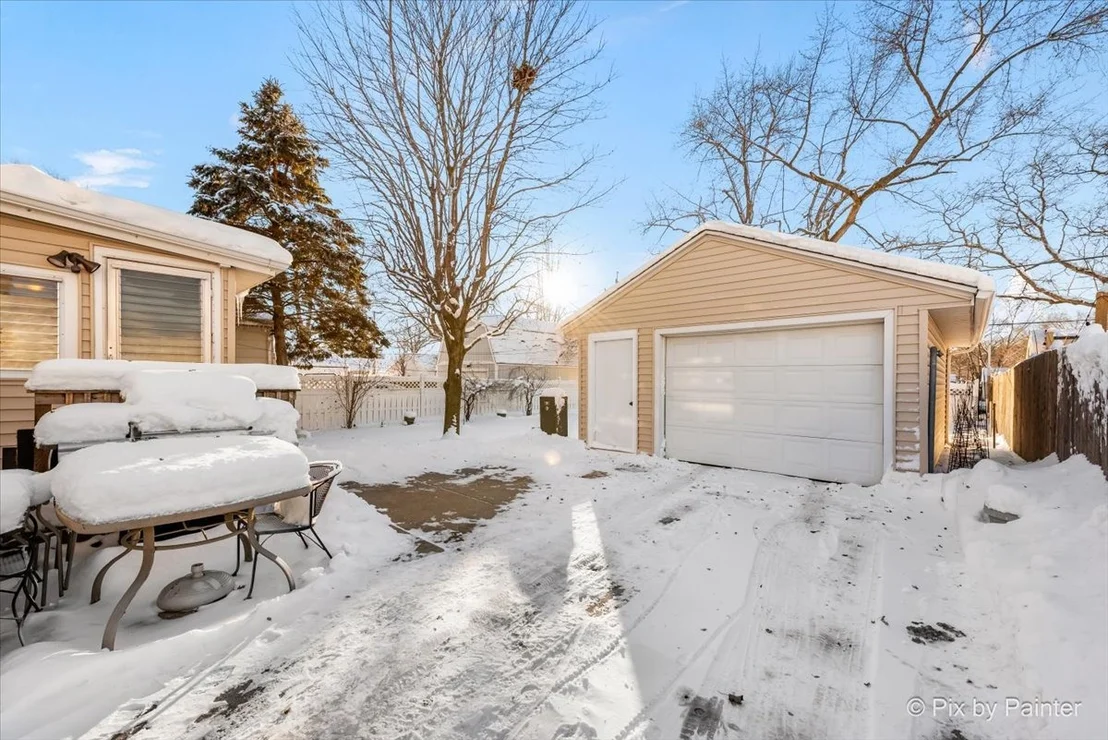 Photo of 132 N Elroy Avenue