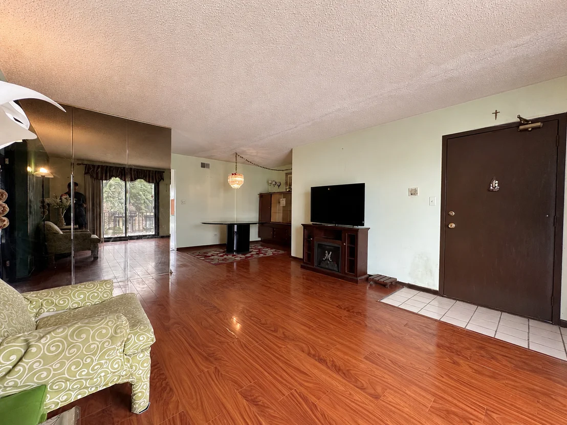 Photo of Unit 3 at 5408 Chateau Drive