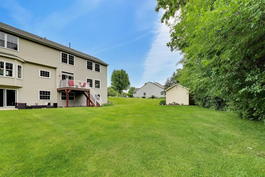 Photo of 435 Oak Grove Circle