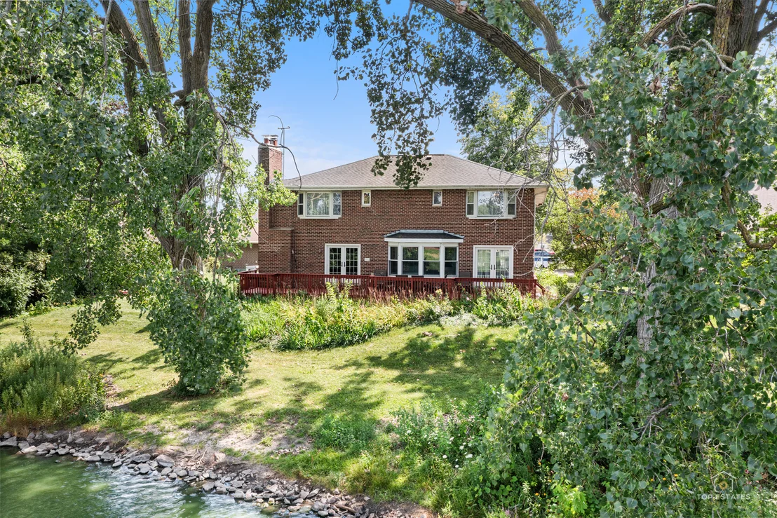 Photo of 887 N Dovington Court