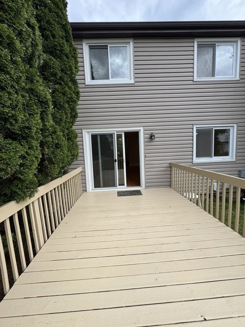 Photo of 638 Lakeside Circle Drive