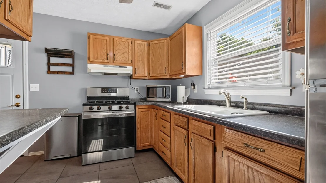 Photo of 1121 N State Street
