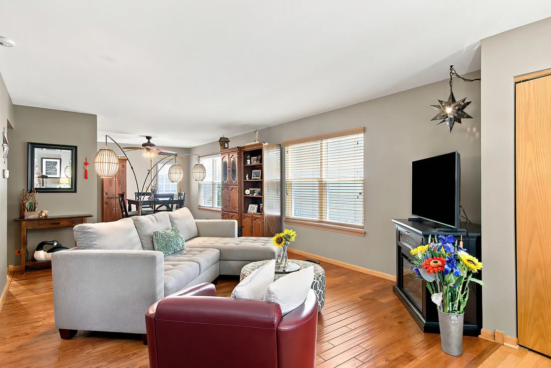 Photo of 783 Manor Road
