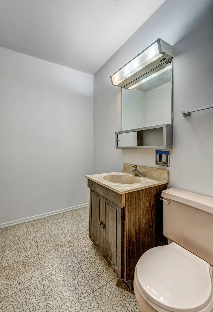 Photo of 1480 Mayfield Lane