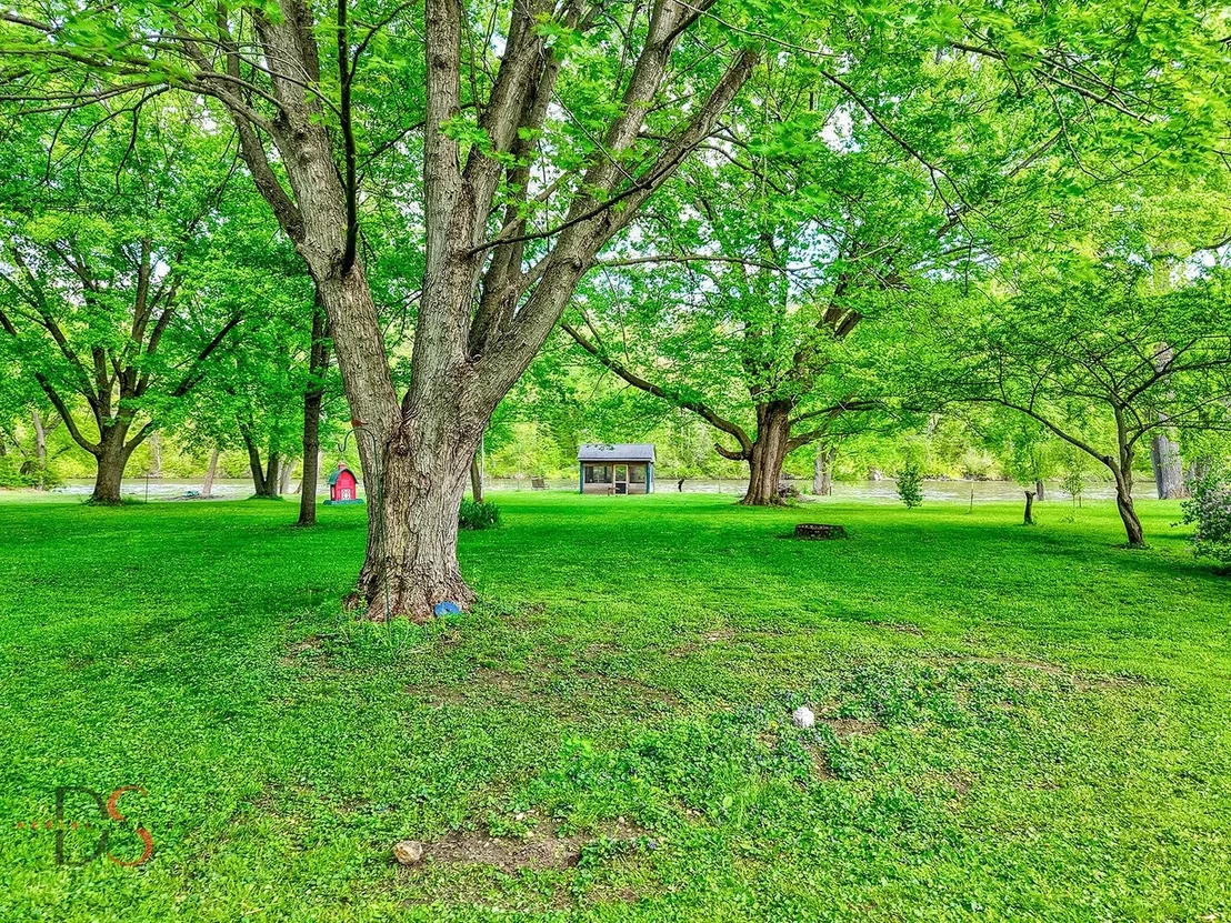 Photo of 1906 N 2959th Road