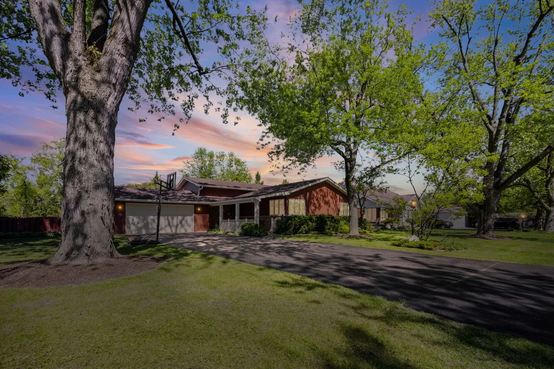 Photo of 1016 Longmeadow Drive