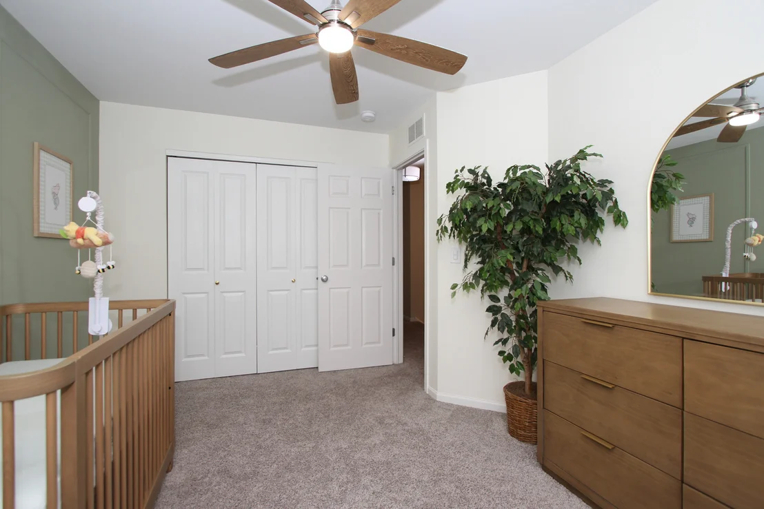 Photo of 734 THORNBURY Road