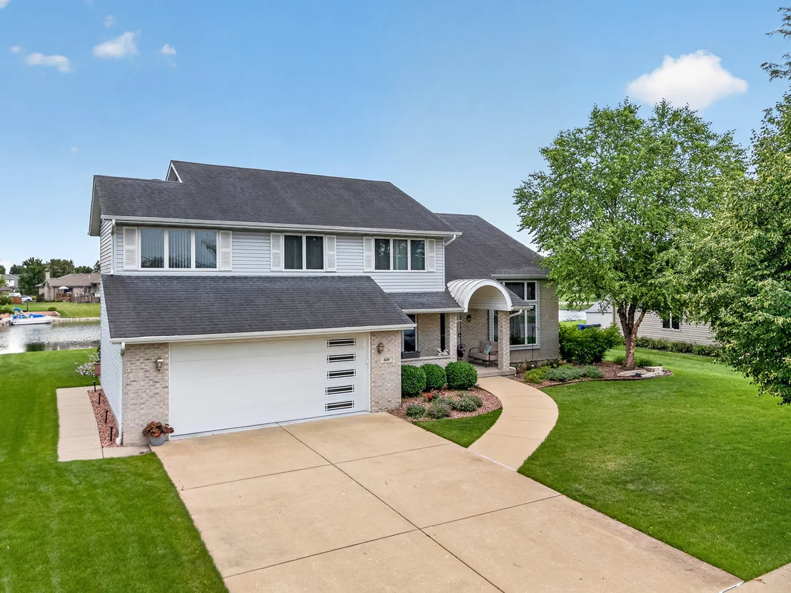 Photo of 604 Mahoney Drive
