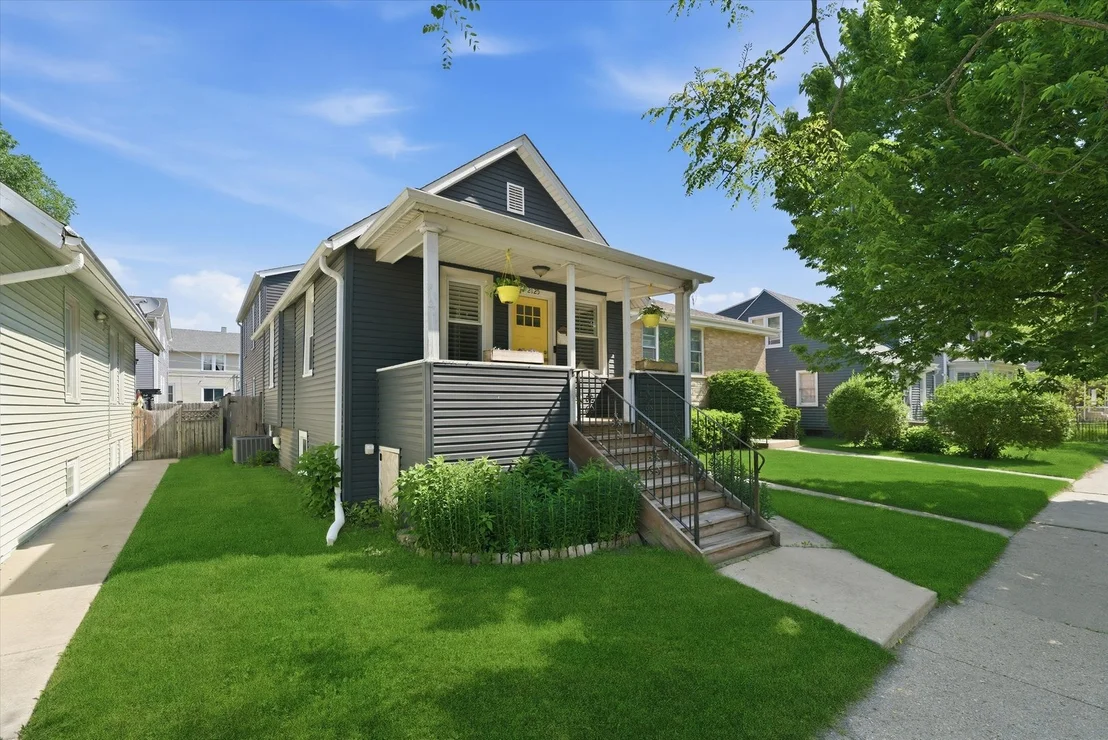 Photo of 2125 Emerson Street