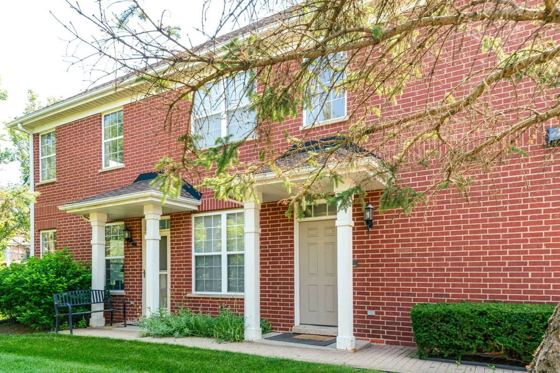 Photo of 1002 Kensington Drive