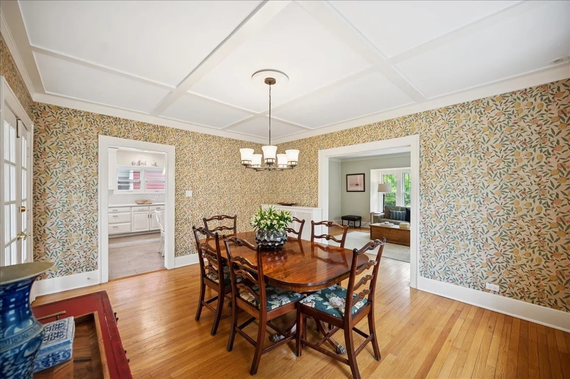 Photo of 972 Elm Street