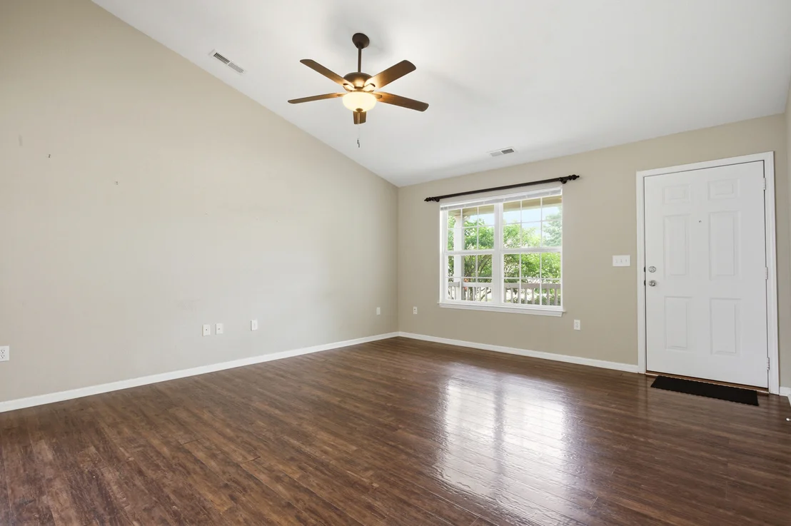 Photo of 409 Lauterbur Lane