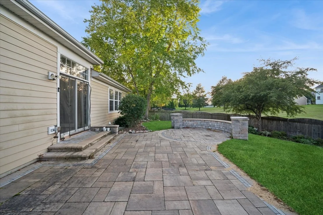 Photo of 332 Red Rock Lane