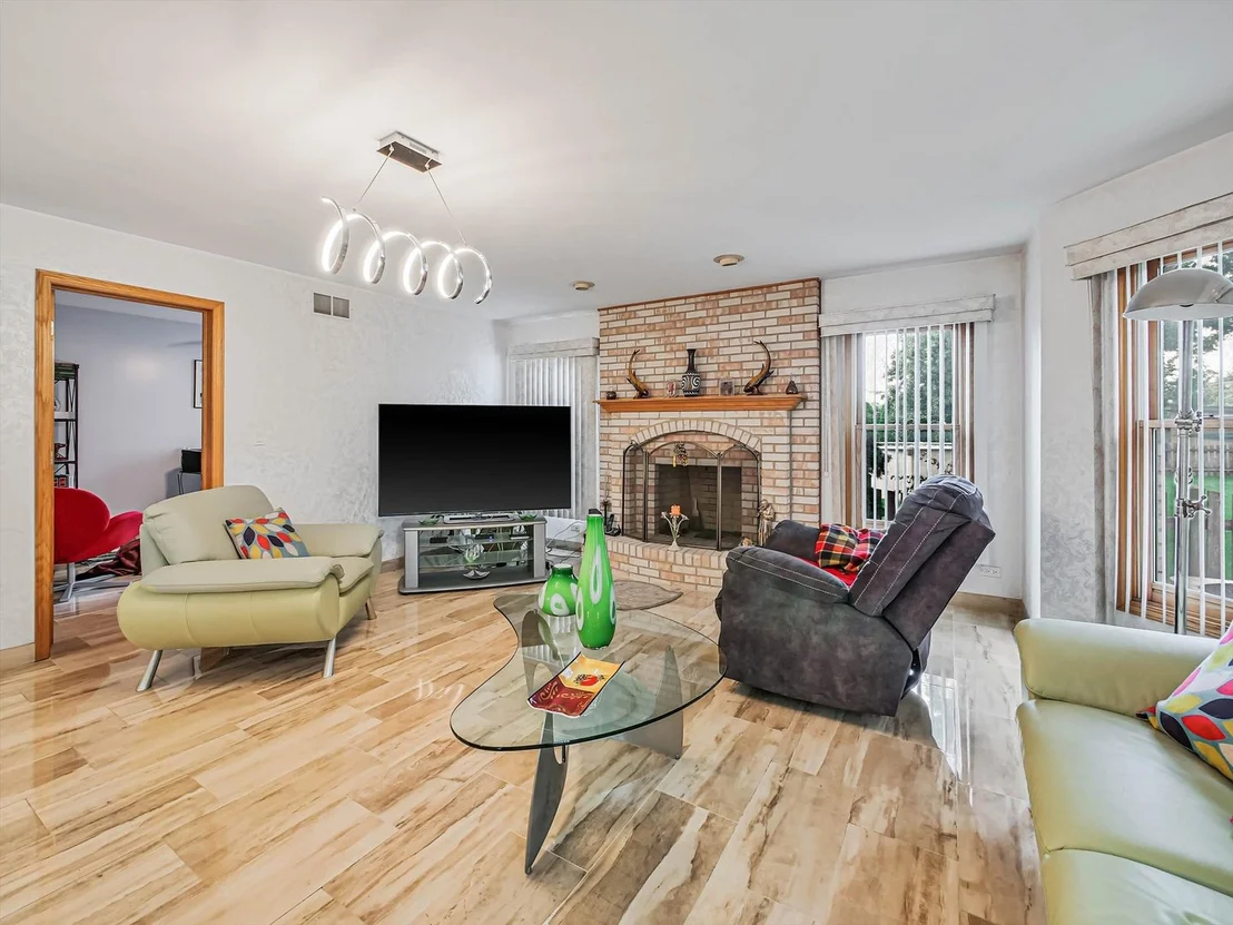 Photo of 1212 Grove Avenue