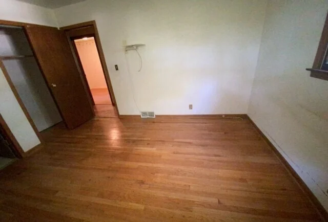 Photo of 13090 River Road