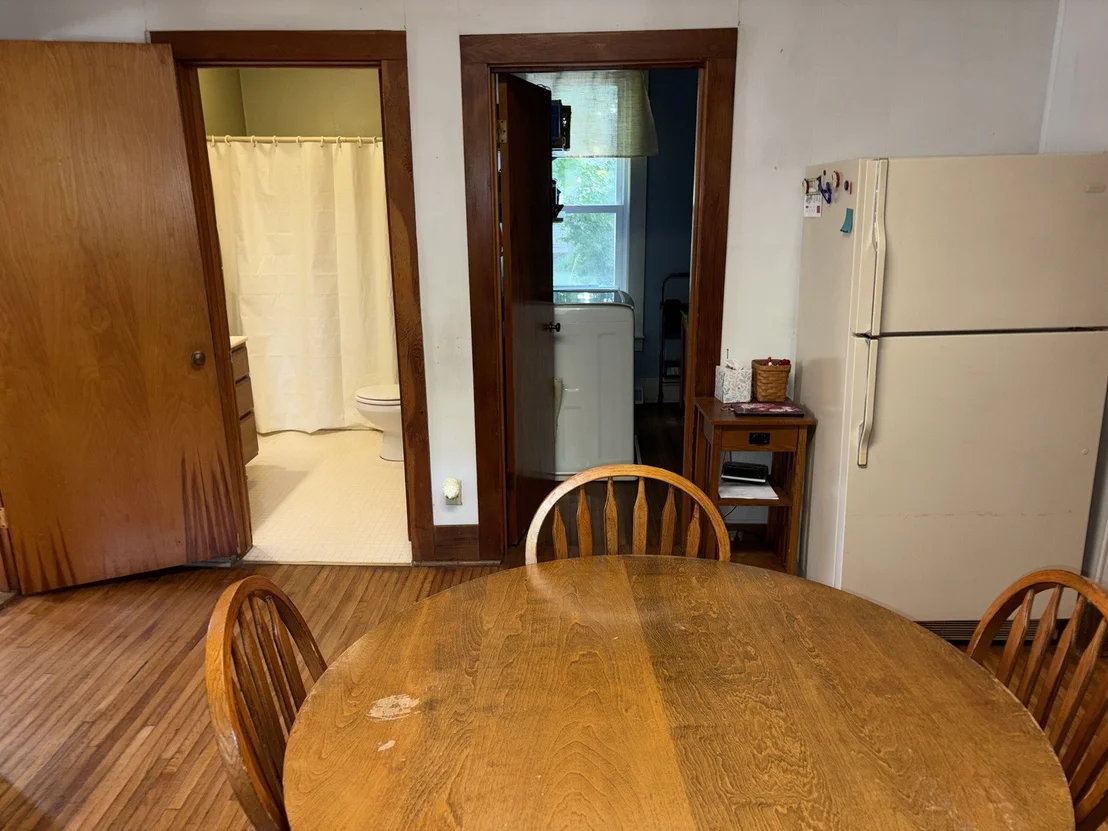 Photo of 211 N Seminary Street