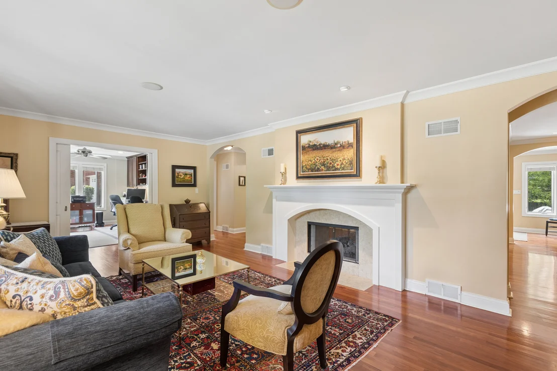 Photo of 860 Kenton Road