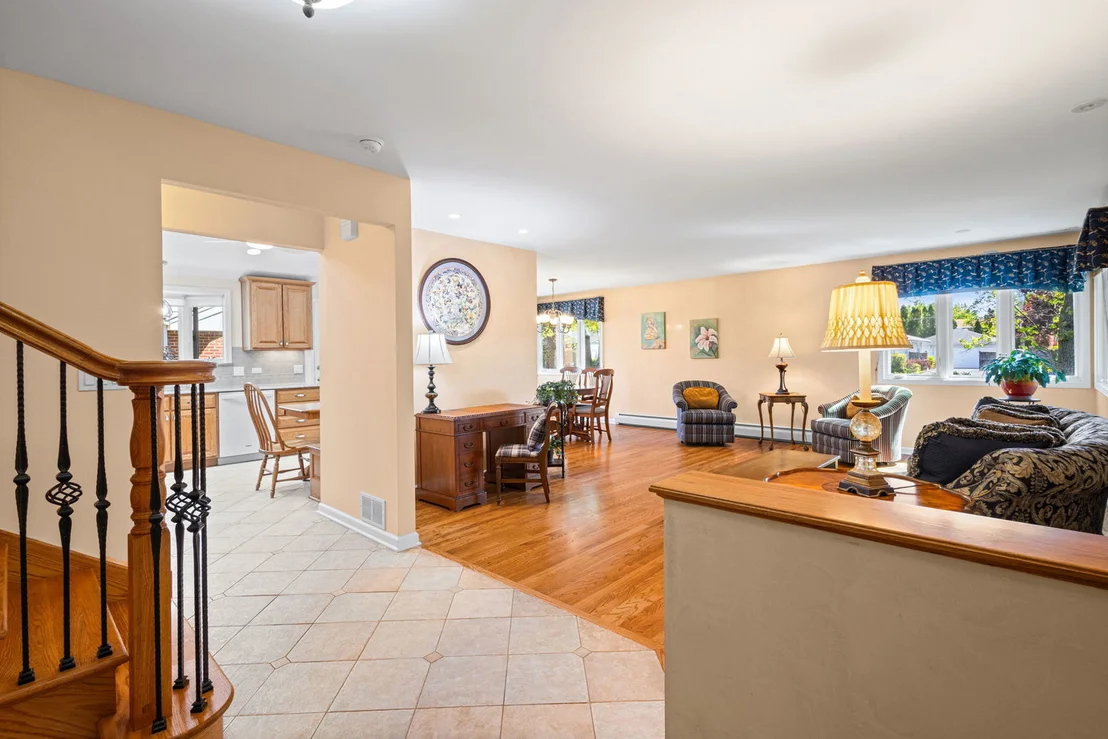Photo of 1016 Longmeadow Drive