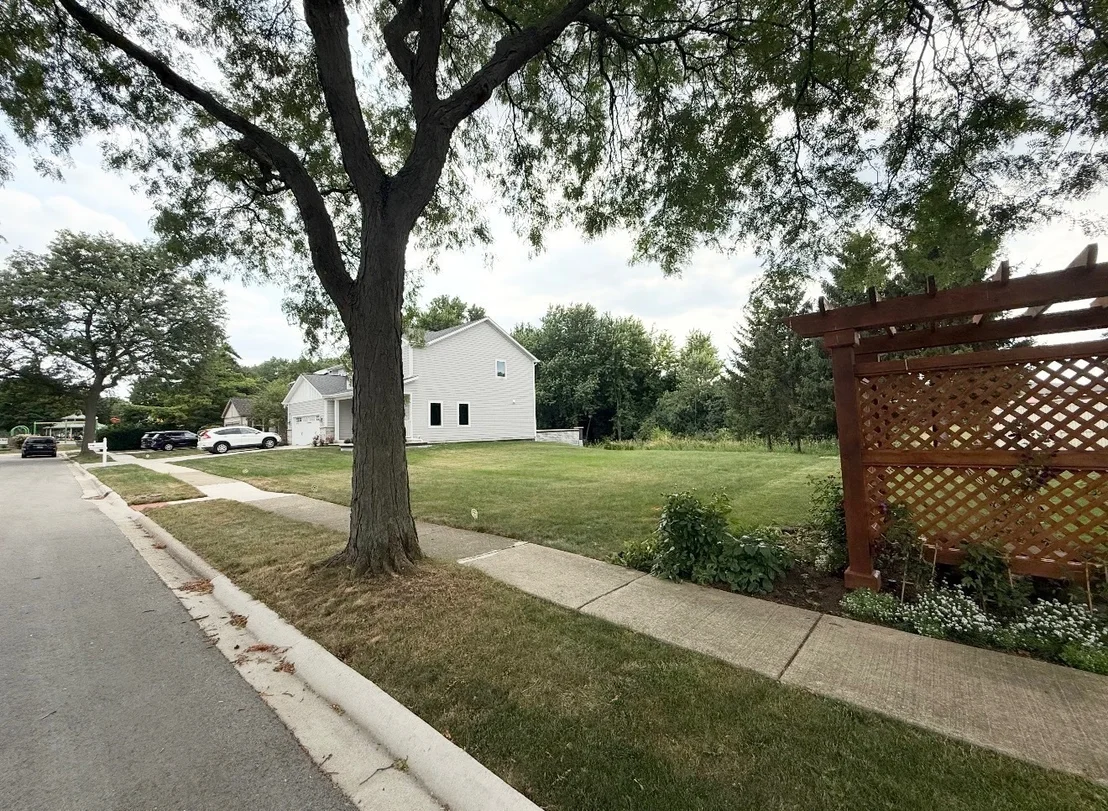 Photo of 1140 Honeysuckle Drive