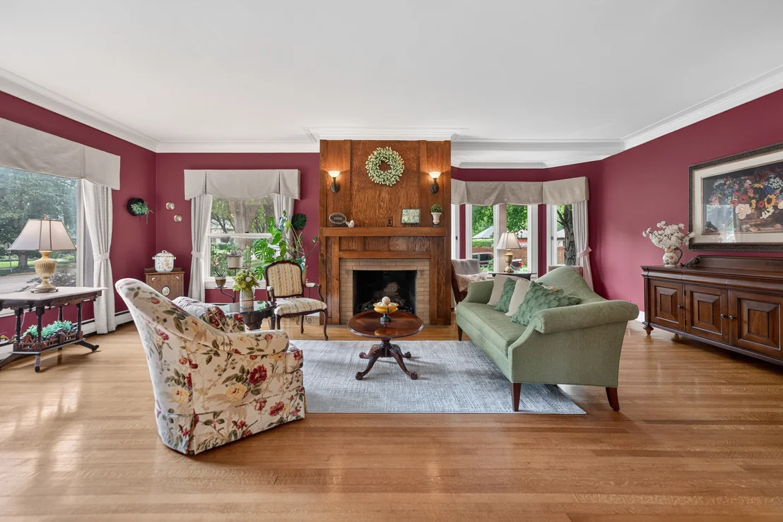 Photo of 729 W Downer Place