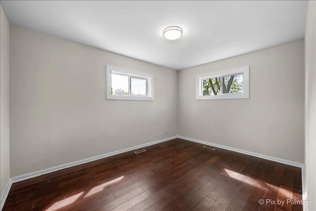 Photo of 985 Aspen Street