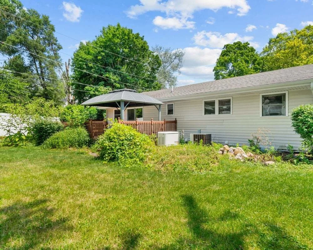 Photo of 1546 Meadowbrook Lane