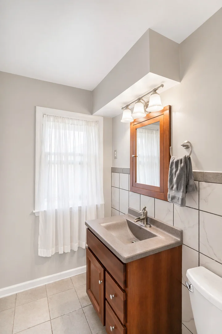 Photo of 405 Thomas Drive