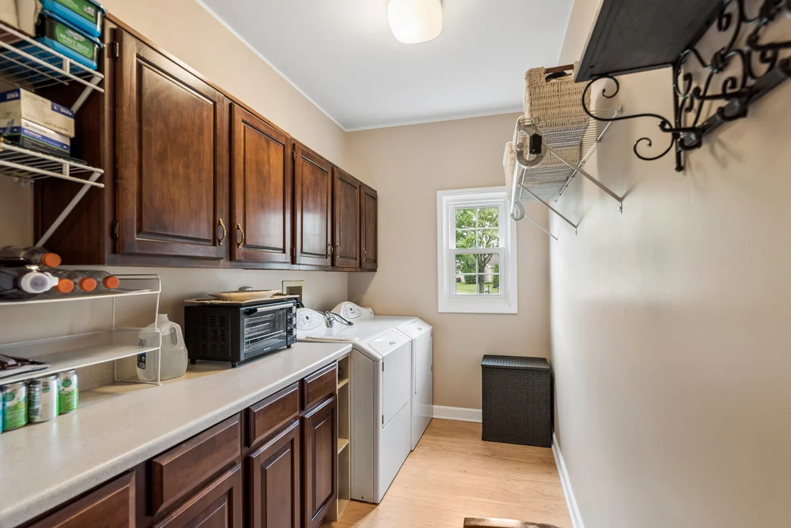 Photo of 687 Rose Lane