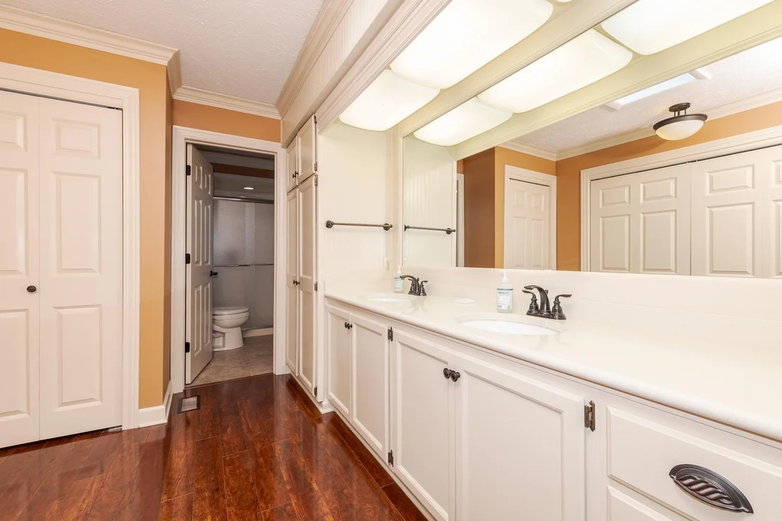 Photo of 1614 Barton Drive