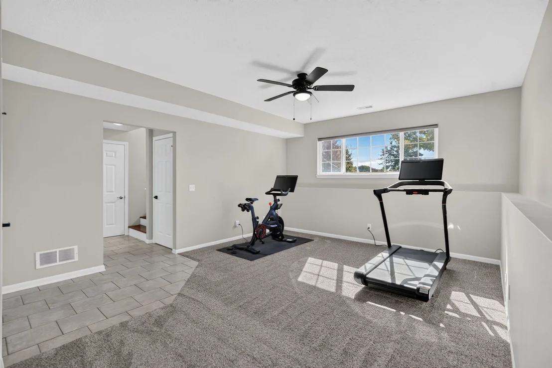 Photo of 2147 Derby Lane