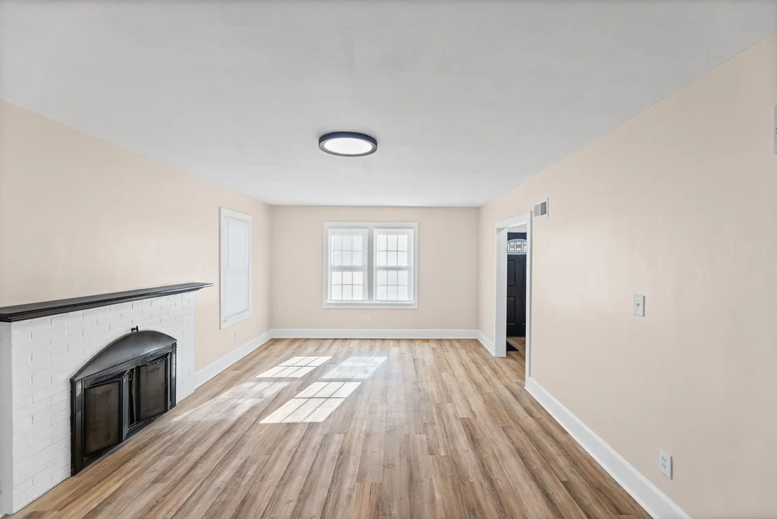 Photo of 418 Cedar Street