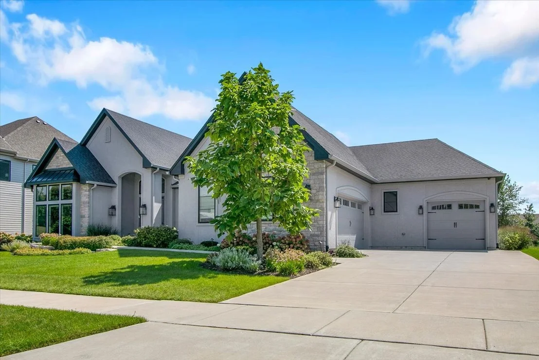 Photo of 4276 Lacebark Lane
