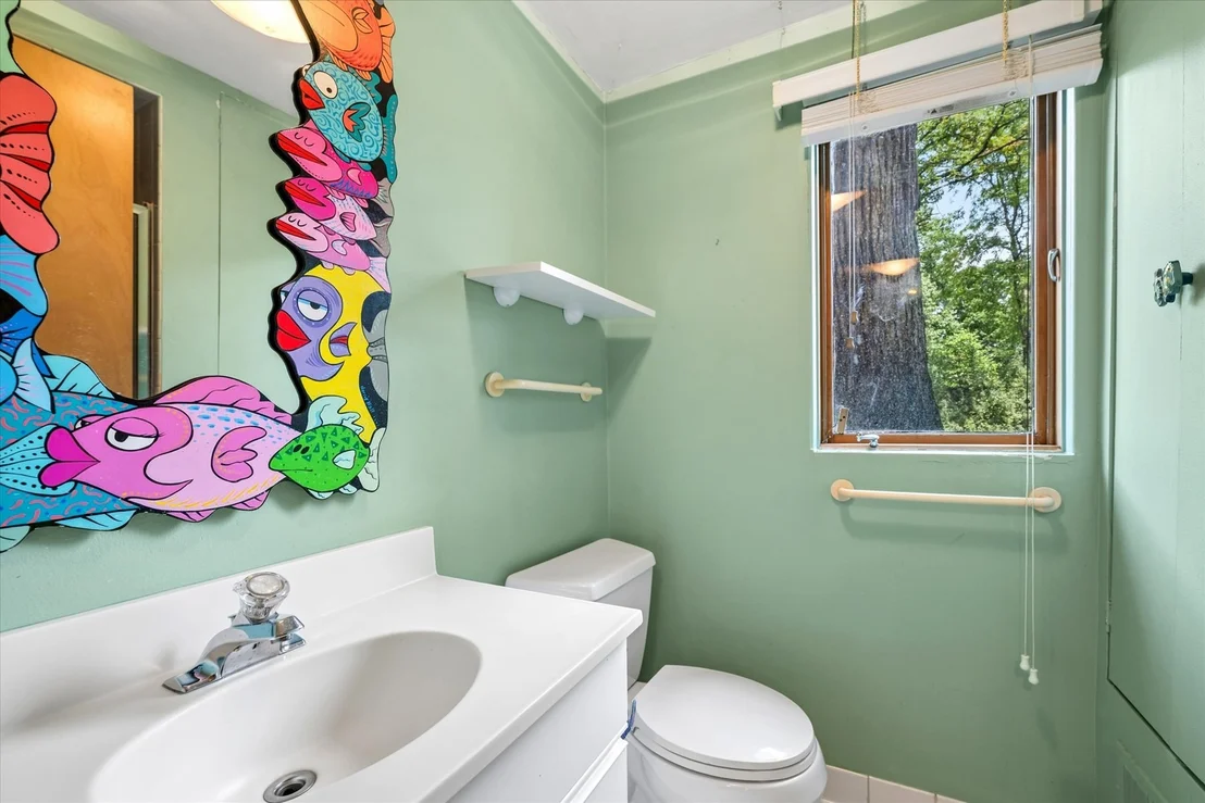 Photo of 1655 Forest Drive