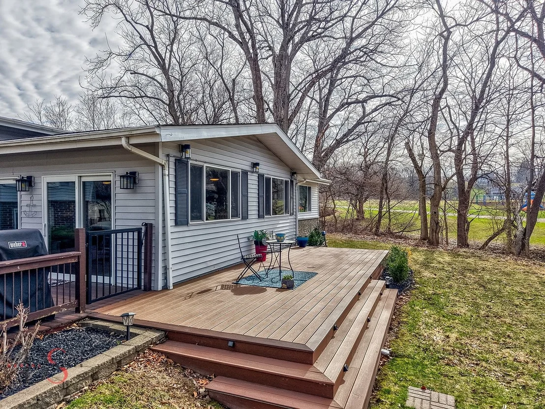 Photo of 152 Beachview Court