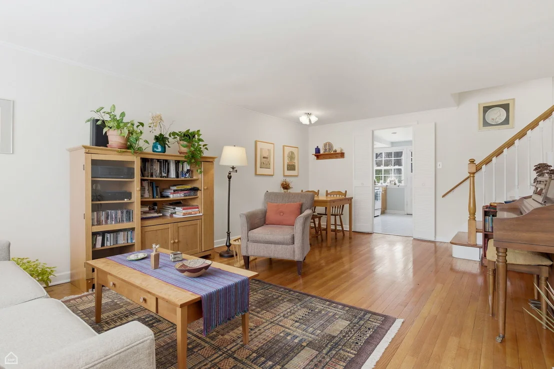 Photo of 414 Barton Avenue